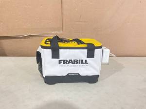 lot 388 image: Frabill Universal Bait Station 8 QT.