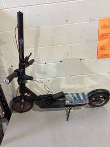 lot 562 image: EVERCROSS EV10Z ELECTRIC SCOOTER, 10 SOLID TIRES & 500W MOTOR