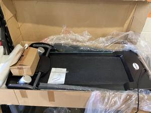 lot 586 image: MaxKare Treadmill with Auto Incline Folding Treadmill 12% Incline 2.5 Horse Power 15 Preset for Home Use 8.5 mph Range