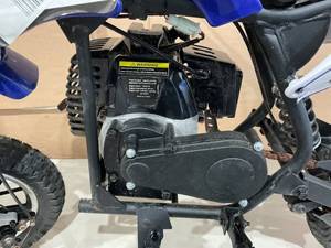 lot 340 image: MotoTec 49cc GB Gas Powered Dirt Bike