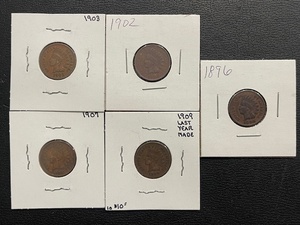 lot 18 image: Indian Head Cents