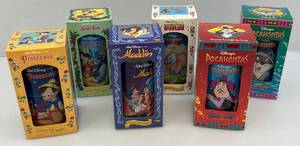 lot 15 image: Misc. Vintage Disney Collectors Cup In Original Boxes