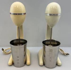 lot 54 image: Vintage Hamilton Beach Drink Master