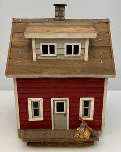 lot 137 image: Handmade Wood Folk Art House 9 x 10 x 13