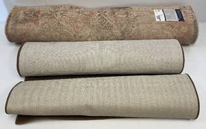lot 167 image: Misc. Decorative Rugs 2 48 x 66 1 63 x 90