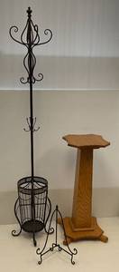 lot 170 image: Ornate Metal Coat Stand With Umbrella Holder & 33 12 Tall Solid Oak Pedestal
