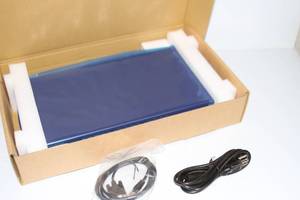 lot 21 image: Niveo Professional NGSM24G4S 24-Port 101001000BaseT  2-Port 10G SFP Stackable Network Switch