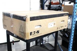 lot 56 image: Eaton Tripp Lite Smart Pro 2200 UPS System, Dependable Heavy Duty Professional UPS