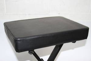 lot 140 image: World Tour Deluxe Portable X-Style Keyboard Bench  Seat