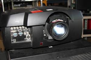 lot 37 image: Barco RLM R6 Performer SXGA 6500-Lumen Large Venue Video Projector with Lens
