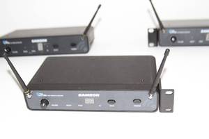 lot 145 image: Lot of 5 - SamsonCR88X Wireless Microphone Receivers with Power Supplies
