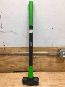 lot 73 image: Arcan 36 10 lbs Sledge Hammer Model # AH10S 08052416