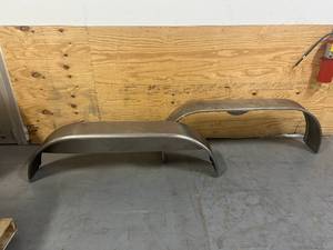 lot 124 image: Lot of 2 Fenders