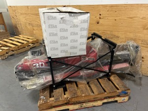 lot 51 image: NorthStar 30-Ton HorizontalVertical Log Splitter, 225cc OHV NorthStar Engine