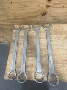 lot 60 image: TITAN Jumbo SAE 4pc Combination Wrench Set