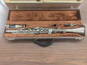 lot 3 image: Silver Clarinet - American Standard Made By King The H. N. White Co.