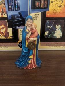 lot 7 image: The Vatican Library Collection - Kurt Adler - Madonna and Child