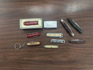 lot 27 image: Nice Lot - Vintage Pocket Knifes