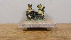 lot 66 image: Small Wooden Riser with 2 Ceramic Fishing Frogs