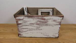 lot 90 image: Farmhouse Style Crate with 11 Hand Crafted Decor