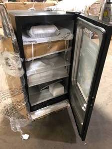 Masterbuilt 30 in. Digital Electric Smoker in Black  Customer Returns See Pictures