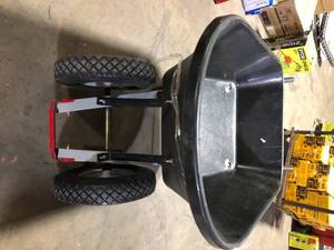 Husky 6 cu. ft. Poly Dual FF Wheelbarrow    Customer Returns See Pictures