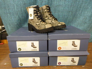 4 Pair of Universal Thread Womens Boots