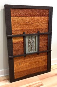 lot 10 image: Decorative Wooden and Tile Accent Wall Hanging