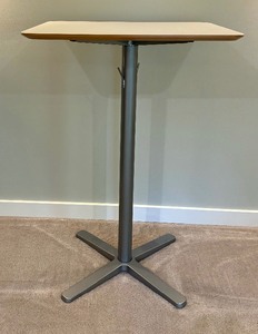lot 14 image: Pub Height Table and Chairs by Ikea