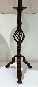 lot 81 image: Pair of Pretty Table Lamps