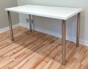 lot 87 image: Ikea Linnmon Table