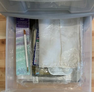 lot 102 image: Organizational Cart with Crafting Supplies