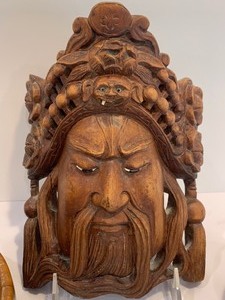 lot 46 image: Amazing Wood Decor
