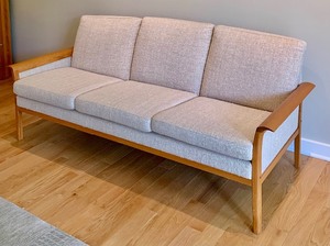 lot 7 image: Mid-Century Modern Sofa Attributed to Arne Wahl Iversen