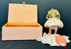 lot 39 image: Vintage Jodie Doll with Wardrobe  Monique Collection