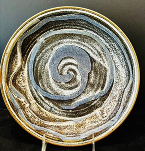 lot 40 image: Vintage Pottery Art Stoneware Glaze Swirled with Blue, Brown and Cream
