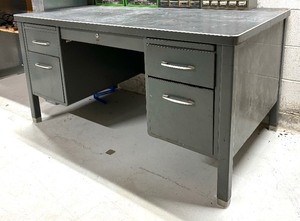 lot 143 image: Vintage Metal Desk