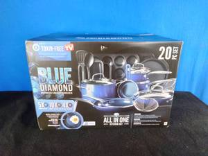 lot 8 image: Blue Diamond 20-Pc. Nonstick Ceramic Cookware Set