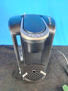 lot 17 image: Keurig K-Select Brewer