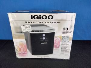 lot 38 image: Igloo 33-Lb. Ice Maker - Black