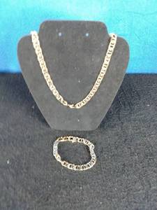 lot 46 image: Goldtone Stainless Steel Mariner Necklace and Bracelet Set