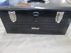 lot 252 image: Craftsman Toolbox...