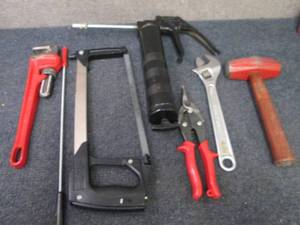 lot 276 image: Assorted Hand Tools...
