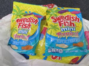 lot 319 image: 6- 8 oz Swedish Mini Tropical...