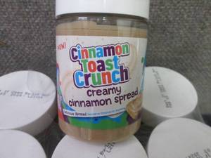 lot 356 image: 6- 10 oz Cinnamon Toast Crunch Crea...