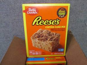 lot 371 image: 6- 14.2 oz Betty Crocker Reeses Co...