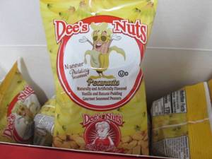 lot 404 image: 10- 4 oz Dees Nuts Vanilla & Banan...