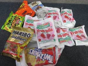 lot 431 image: Mixed Candy Lot...