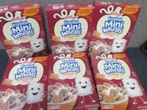 lot 435 image: 6- 14.3 oz Kelloggs Frosted Mini W...