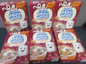 lot 436 image: 6- 14.3 oz Kelloggs Frosted Mini W...